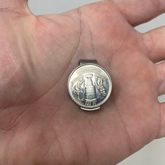 2017 Canadian 25Cent Coin Commemorating the 125th Anniversary of the Stanley Cup - Picture 2 of 7